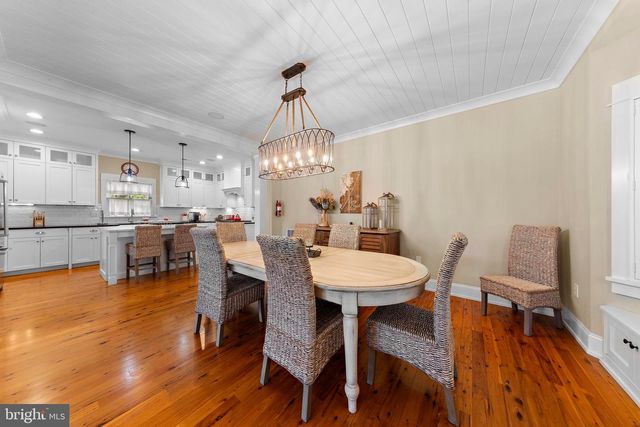 217 FAIRVIEW AVENUE, Beach Haven, NJ 08008