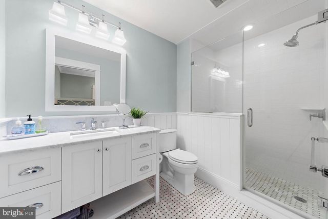 217 FAIRVIEW AVENUE, Beach Haven, NJ 08008