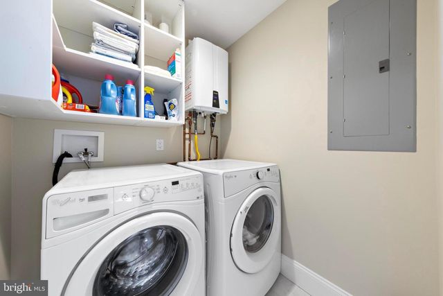 217 FAIRVIEW AVENUE, Beach Haven, NJ 08008