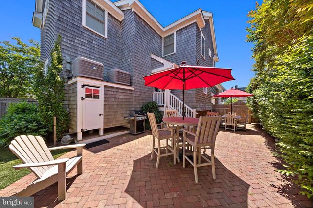 217 FAIRVIEW AVENUE, Beach Haven, NJ 08008