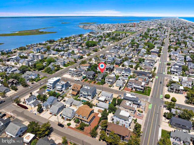 217 FAIRVIEW AVENUE, Beach Haven, NJ 08008