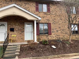 500 Winchester Ave Apt B2, Staunton, VA 24401