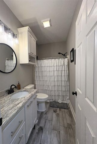 3202 Montclair, Orange, TX 77632