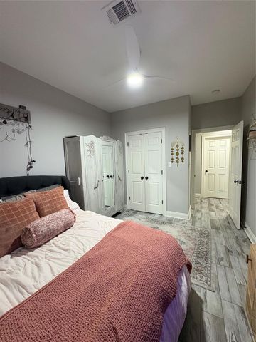 3202 Montclair, Orange, TX 77632