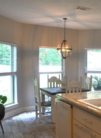 3202 Montclair, Orange, TX 77632