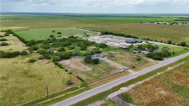 1297 County Road 336, Alice, TX 78332