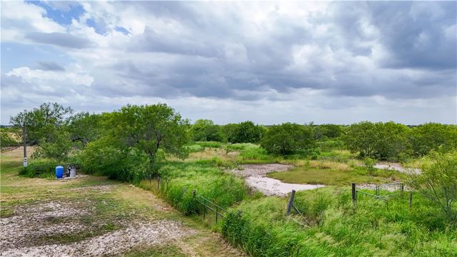 1297 County Road 336, Alice, TX 78332
