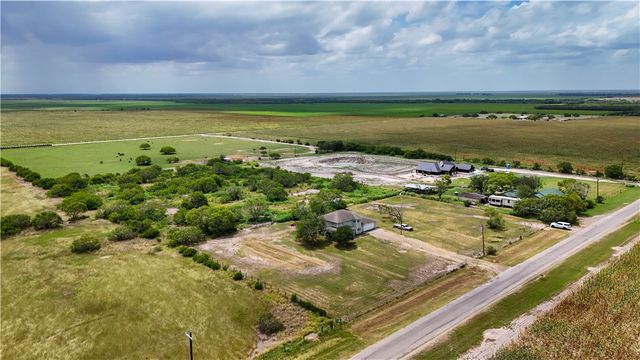 1297 County Road 336, Alice, TX 78332