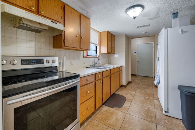 1297 County Road 336, Alice, TX 78332