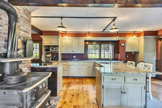 11 Porter Hill Road, New Ipswich, NH 03071