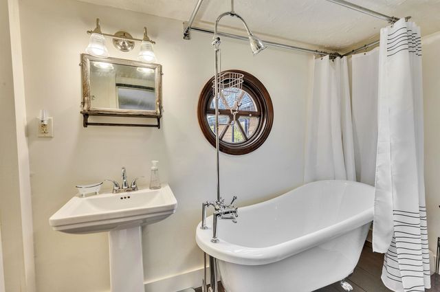 11 Porter Hill Road, New Ipswich, NH 03071