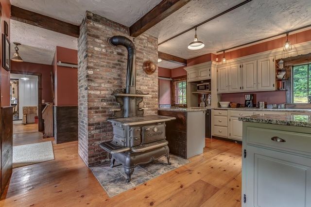 11 Porter Hill Road, New Ipswich, NH 03071