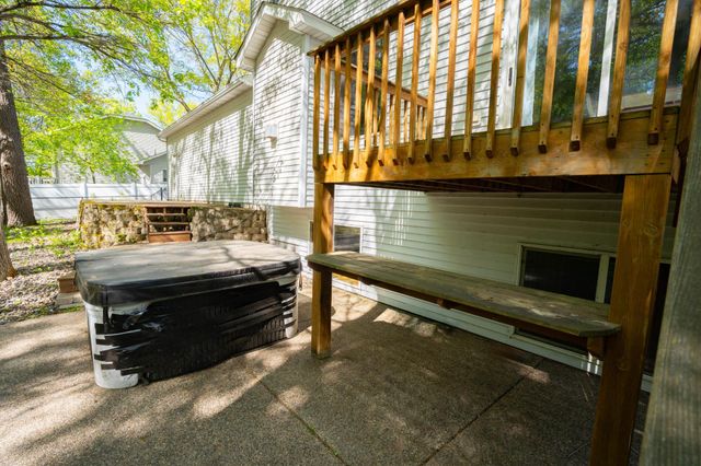 615 Oakwood Drive, Saint Cloud, MN 56304