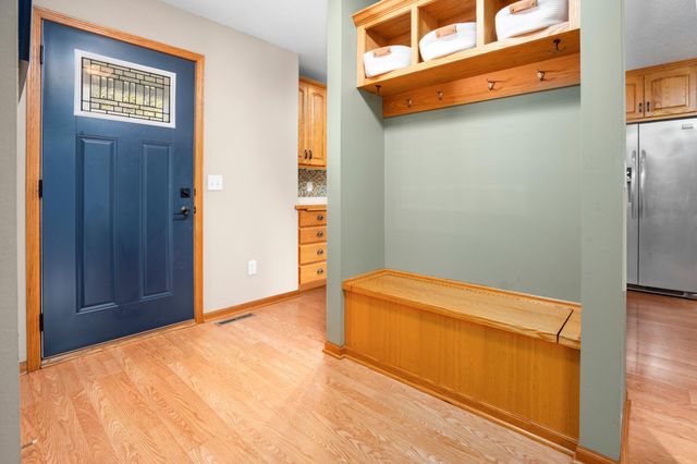 615 Oakwood Drive, Saint Cloud, MN 56304