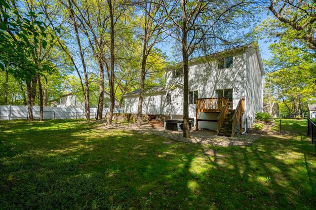 615 Oakwood Drive, Saint Cloud, MN 56304