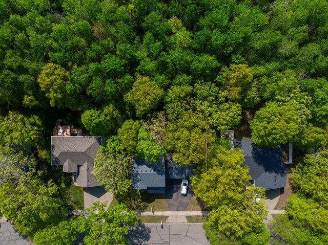 615 Oakwood Drive, Saint Cloud, MN 56304