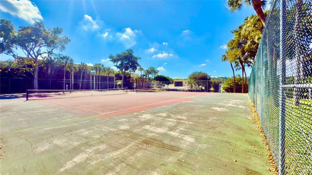 2941 SW 87th Ave 403, Davie, FL 33328