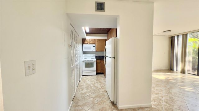 2941 SW 87th Ave 403, Davie, FL 33328