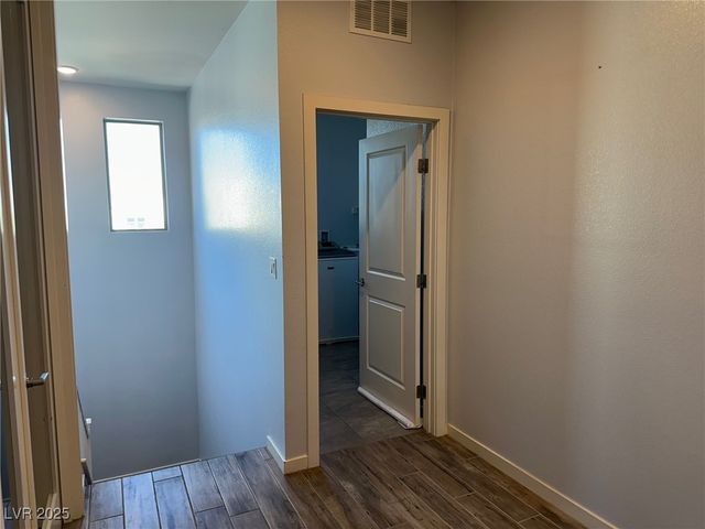 8330 Carabiner Court, Las Vegas, NV 89166