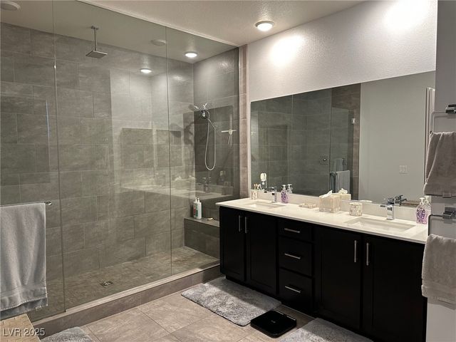 8330 Carabiner Court, Las Vegas, NV 89166