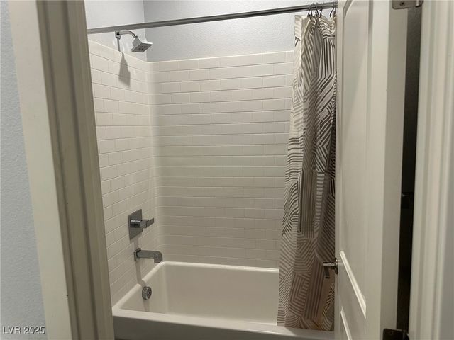 8330 Carabiner Court, Las Vegas, NV 89166