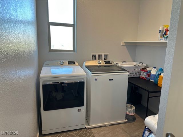 8330 Carabiner Court, Las Vegas, NV 89166