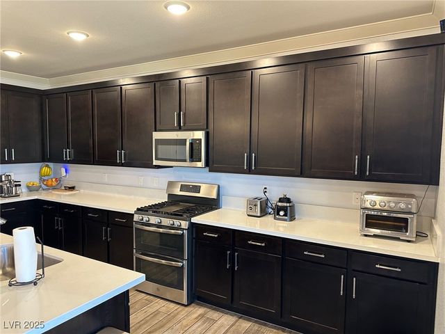 8330 Carabiner Court, Las Vegas, NV 89166