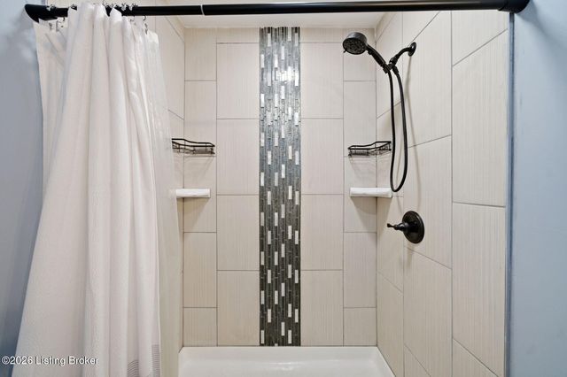 476 E Brandeis Ave, Louisville, KY 40217