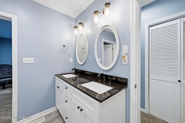 476 E Brandeis Ave, Louisville, KY 40217