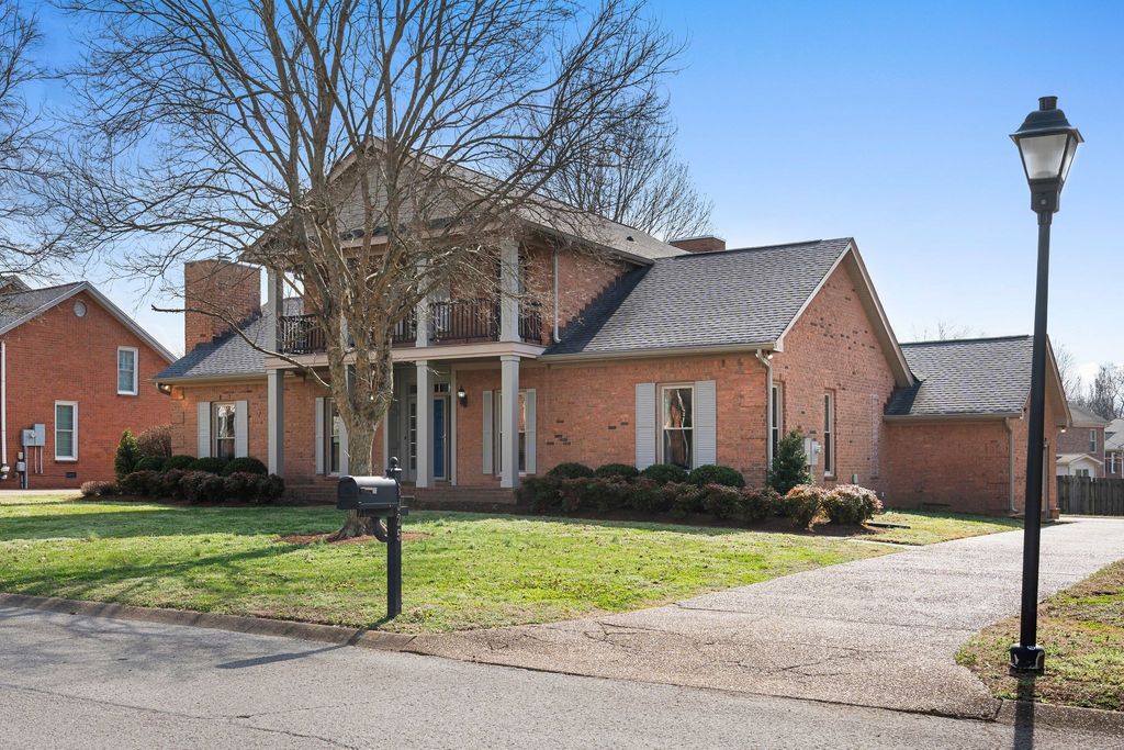 6025 Manor Pl, Brentwood, TN 37027