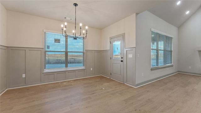 900 Trestle Lane, Centerton, AR 72719