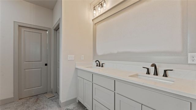 900 Trestle Lane, Centerton, AR 72719