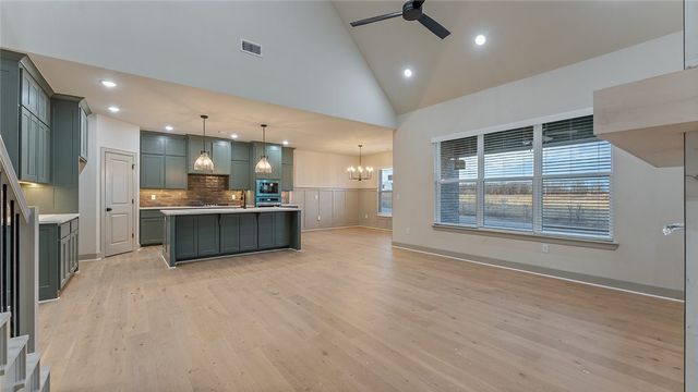 900 Trestle Lane, Centerton, AR 72719