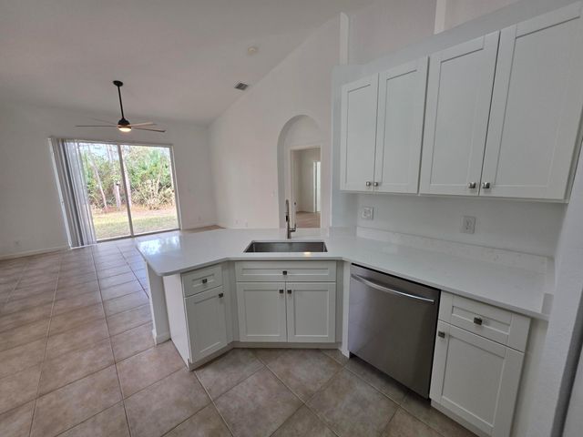 6204 Spring Lakes Terrace, Fort Pierce, FL 34951