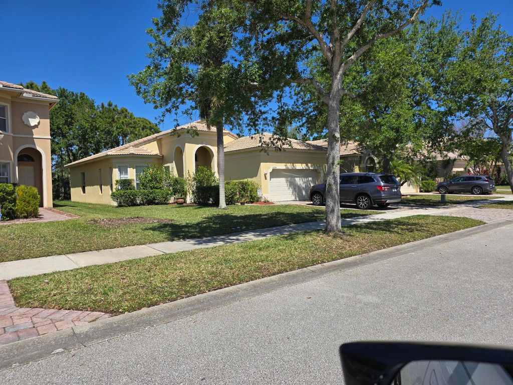 6204 Spring Lakes Terrace, Fort Pierce, FL 34951