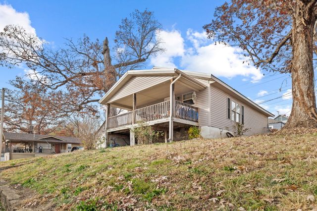 223 W Maddux Street, Branson, MO 65616