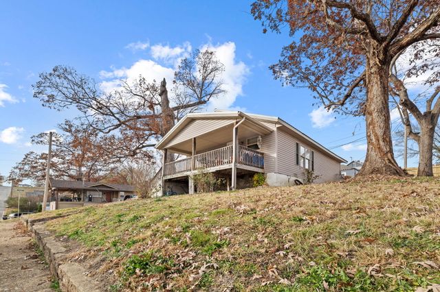 223 W Maddux Street, Branson, MO 65616