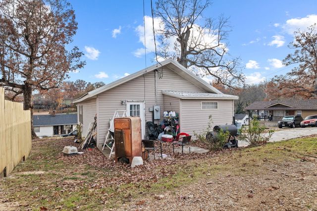 223 W Maddux Street, Branson, MO 65616