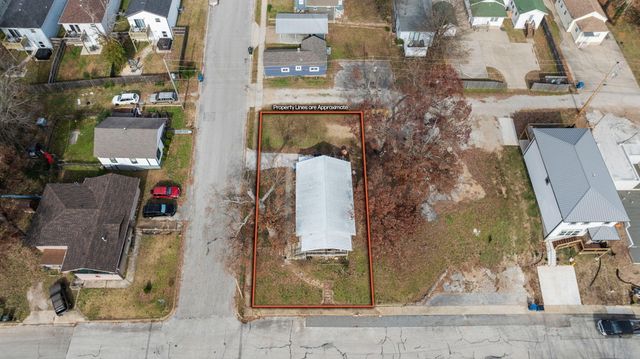 223 W Maddux Street, Branson, MO 65616