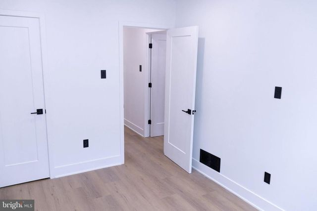 -1969 AMBASSADOR ST, Philadelphia, PA 19115