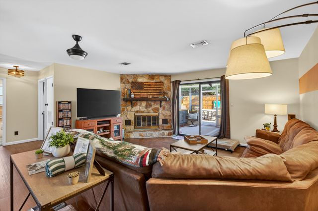 353 Lisette Court, Fort Walton Beach, FL 32547