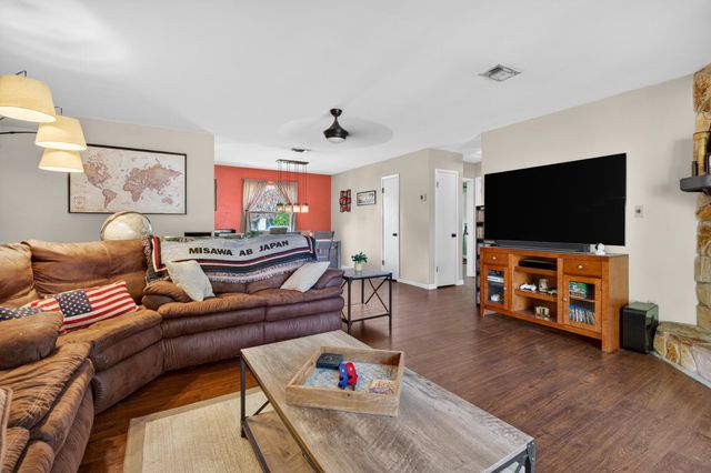 353 Lisette Court, Fort Walton Beach, FL 32547