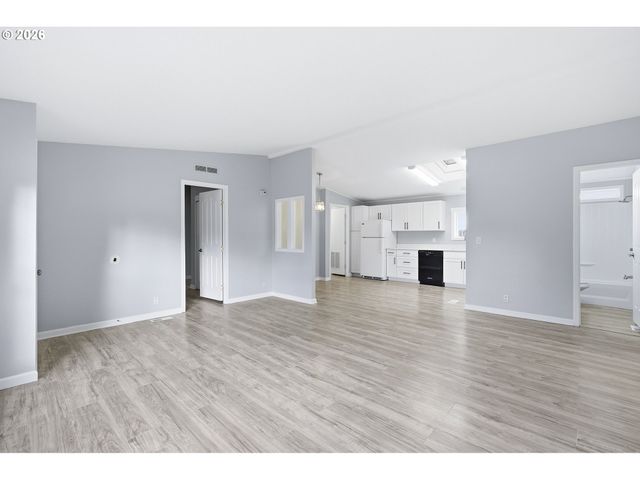 1503 N HAYDEN ISLAND Dr 232, Portland, OR 97217