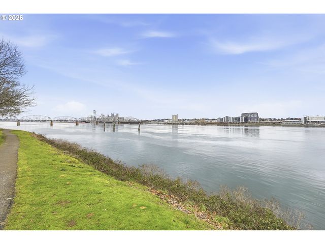 1503 N HAYDEN ISLAND Dr 232, Portland, OR 97217