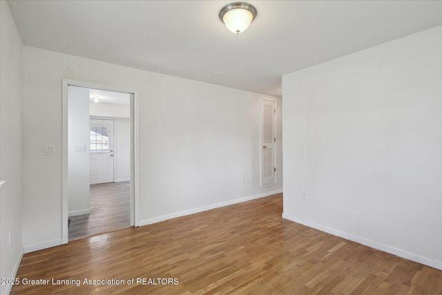 127 S Dibble Avenue, Lansing, MI 48917