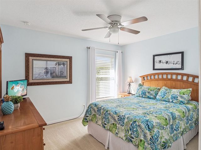 20700 QUEEN ALEXANDRA DRIVE, Leesburg, FL 34748