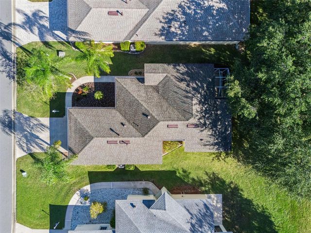 20700 QUEEN ALEXANDRA DRIVE, Leesburg, FL 34748