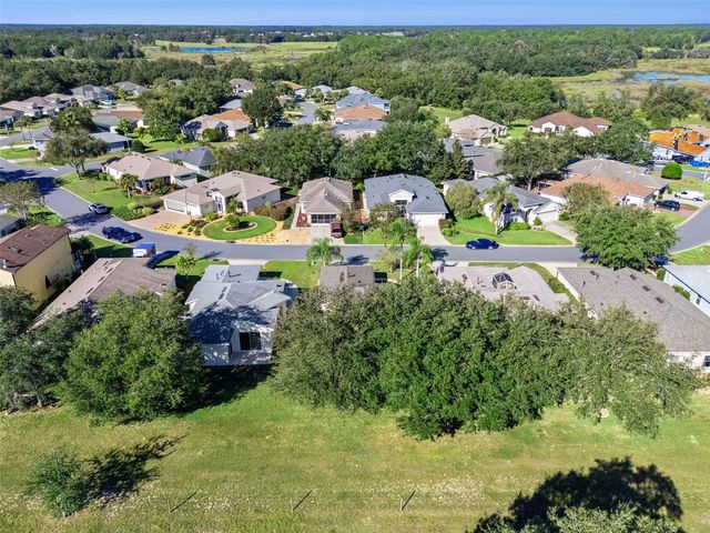 20700 QUEEN ALEXANDRA DRIVE, Leesburg, FL 34748