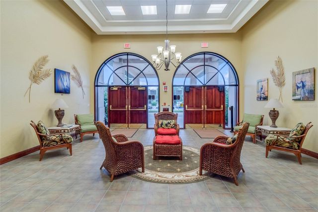 20700 QUEEN ALEXANDRA DRIVE, Leesburg, FL 34748