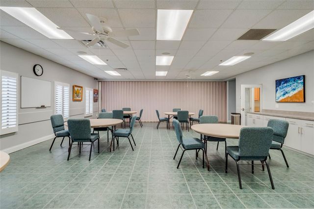 20700 QUEEN ALEXANDRA DRIVE, Leesburg, FL 34748